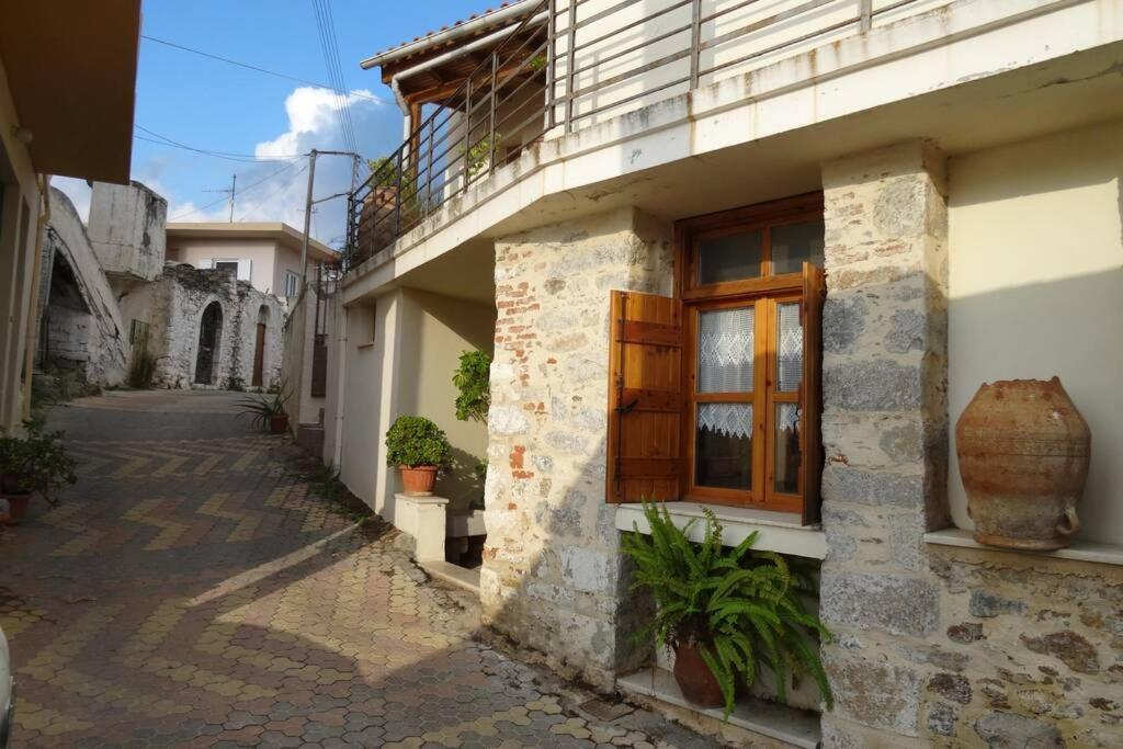 Apartmán Traditional Cretan Stone House In The Center Of Crete Litos Exteriér fotografie