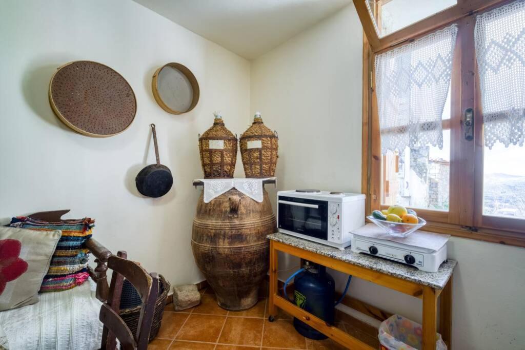 Apartmán Traditional Cretan Stone House In The Center Of Crete Litos Exteriér fotografie