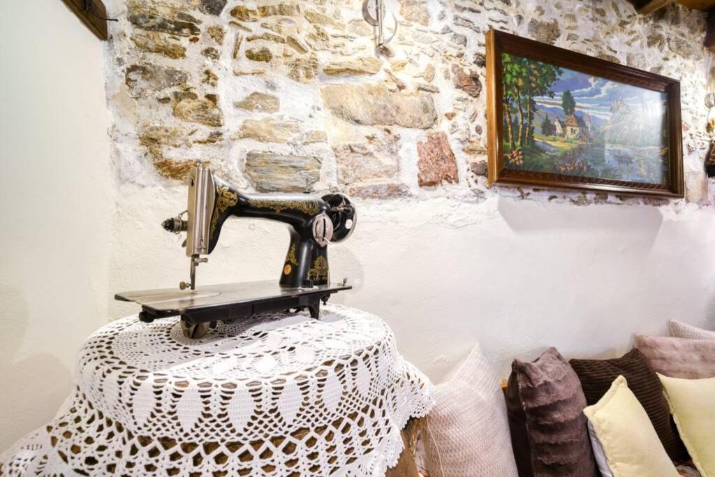 Traditional Cretan Stone House In The Center Of Crete Litos Exteriér fotografie