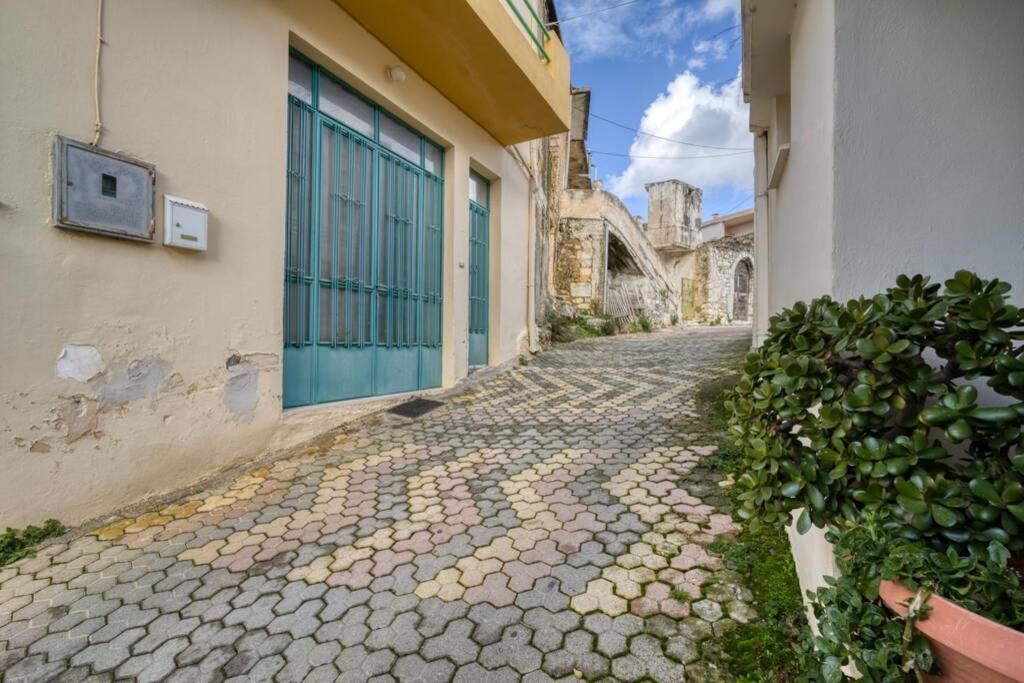 Apartmán Traditional Cretan Stone House In The Center Of Crete Litos Exteriér fotografie